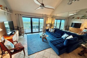 Flat-screen TV, DVD player, ping pong - AGN 308 - Epic Ocean View!!!  FREE FUN & a Beach lovers dream with breathtaking ocean view! (Saint Augustine)