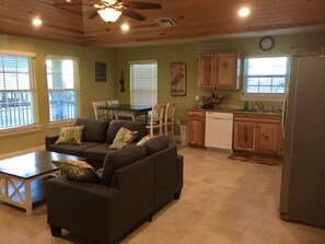 Smart TV, video games