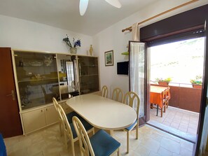 Apartment | Dining - Apartment - Sleeps 5, Free Parking & Pet Friendl (Realmonte)