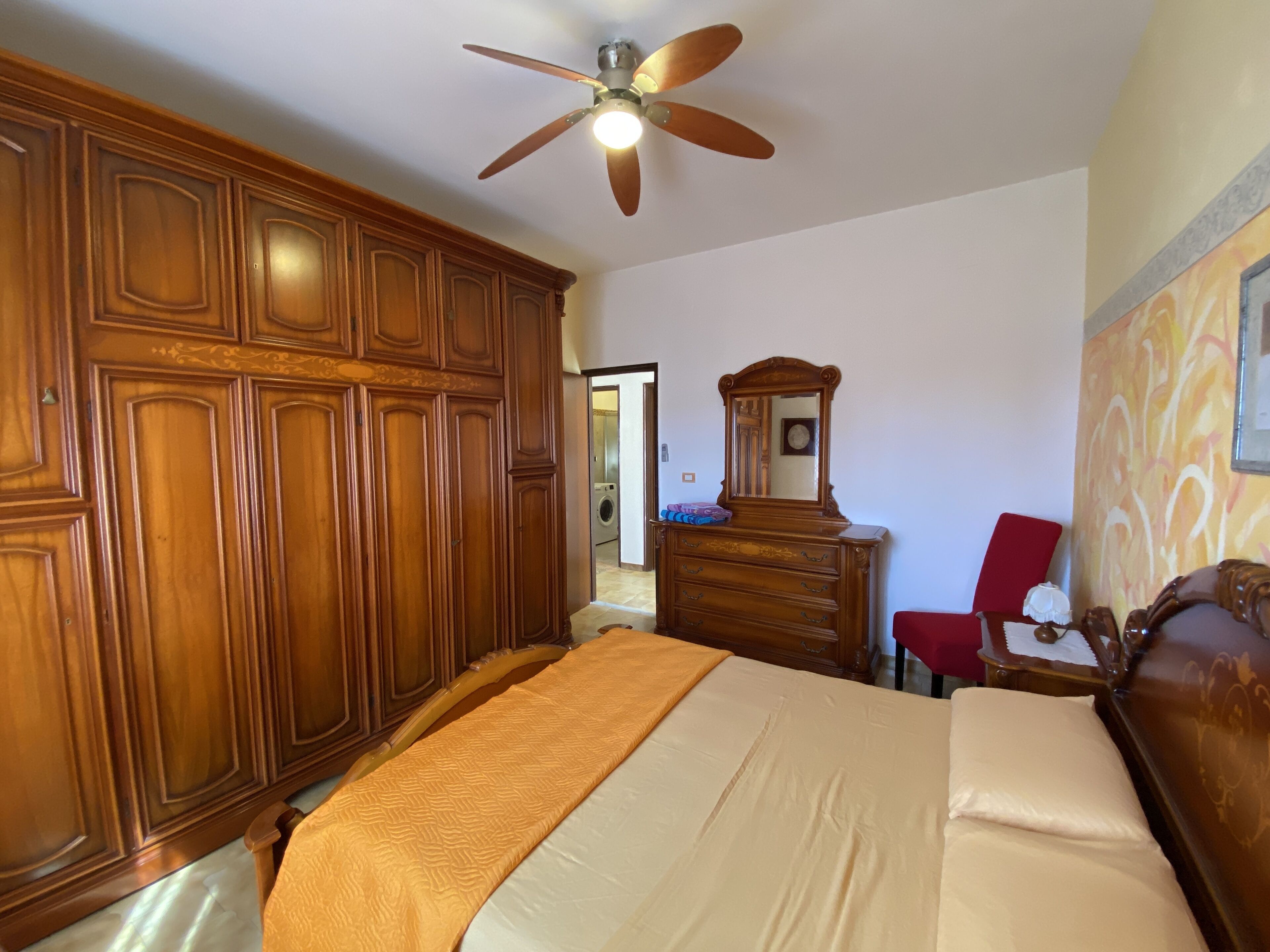 Appartement | 4 slaapkamers, een strijkplank/strijkijzer, gratis wifi, beddengoed