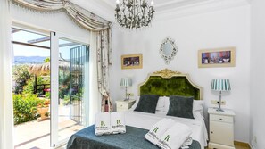 4 室のベッドルーム、アイロン / アイロン台、旅行用ベビーベッド、WiFi