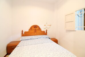 4 Schlafzimmer, Bügeleisen/Bügelbrett, WLAN, Bettwäsche
