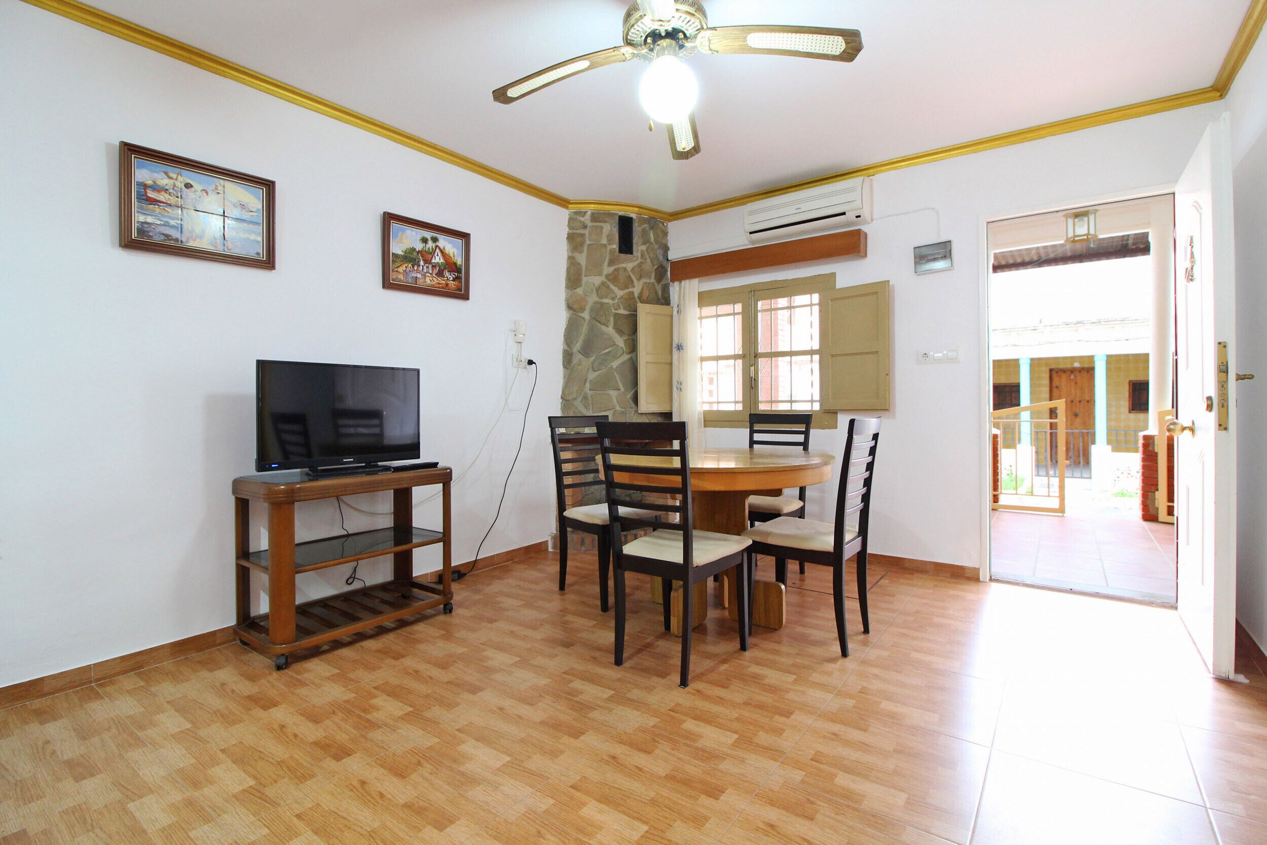 Global Properties: Townhouse on the beach of Almardá, Sagunto