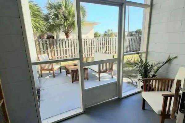 Screened Patio
