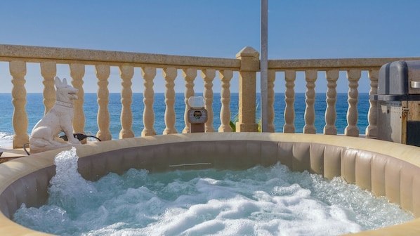 Bañera de hidromasaje exterior