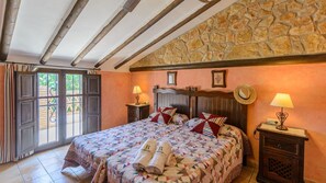 10 bedrooms, iron/ironing board, travel crib, WiFi