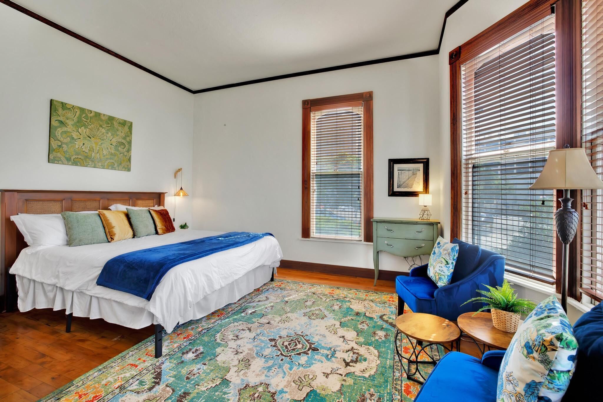 Historic Victorian Gem Downtown! 