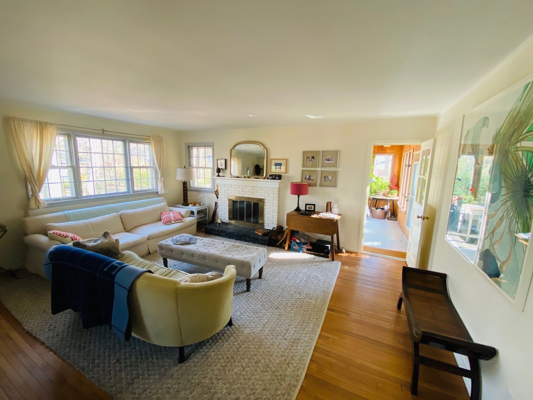 Cozy Beach Cottage with private shared beach