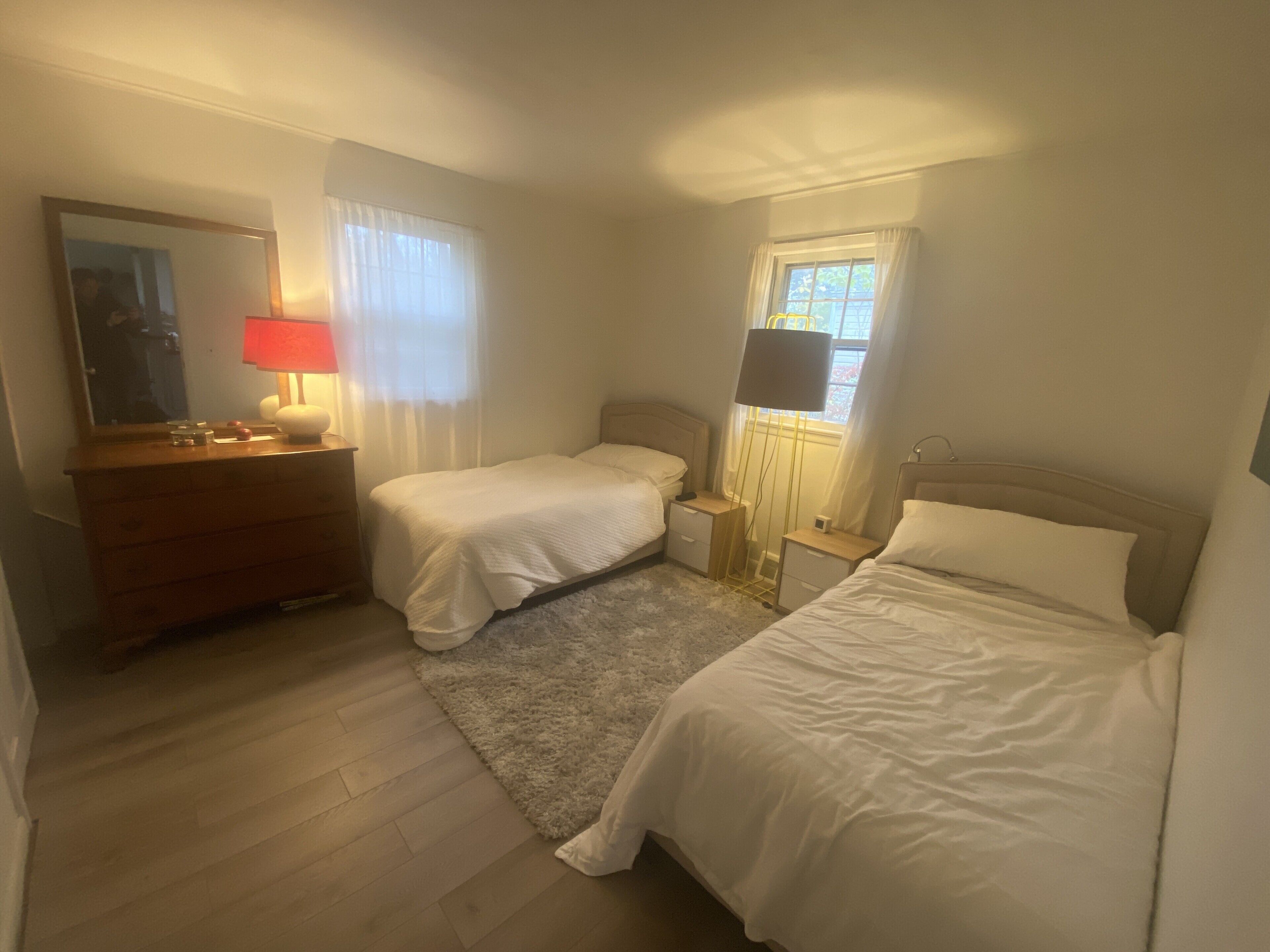 Cozy Beach Cottage with private shared beach