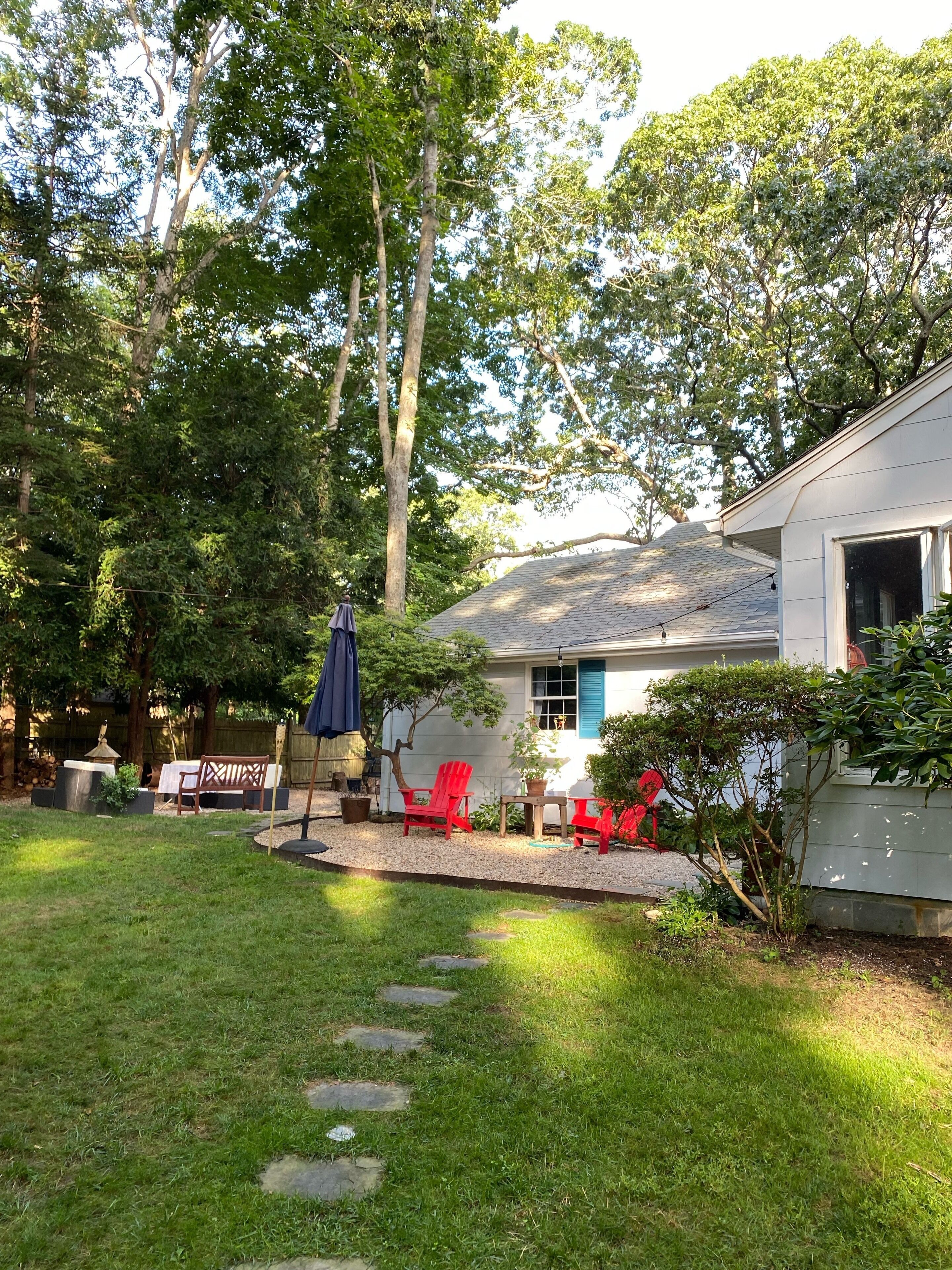 Cozy Beach Cottage with private shared beach