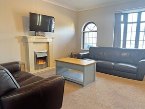 Netflix, smart speakers, streaming services - 3 bedroom accommodation in Seahouses (Seahouses)