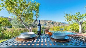 Outdoor dining - Casa Ami Guaro by Ruralidays (Málaga)