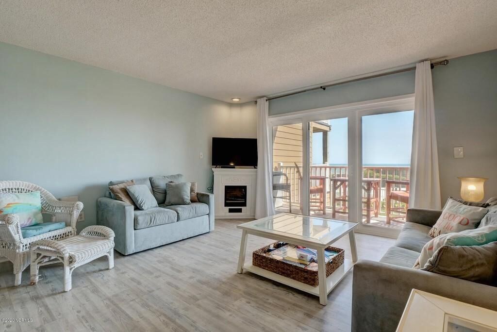 Oceanfront End Unit 2BR Condo-Topsail Dunes Unit 3114-Linens Included
