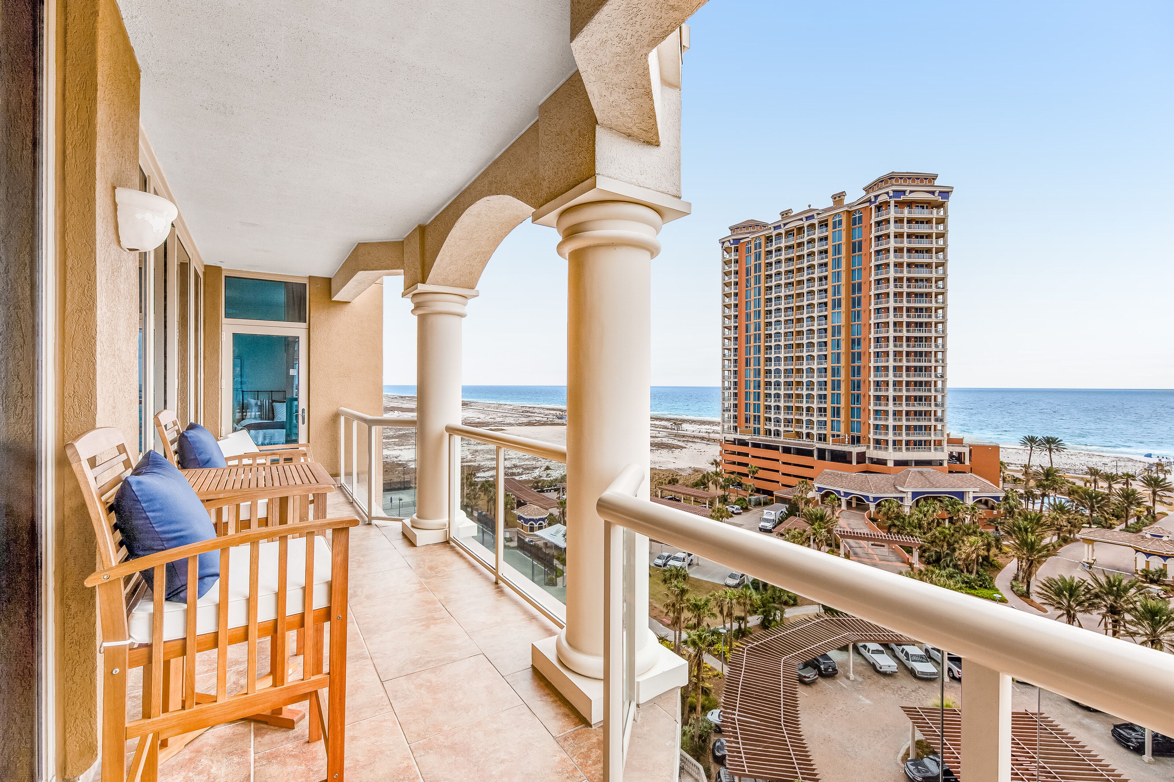 Direct ocean-view condo on 9th floor with AC, furnished balcony, pools & hot tub