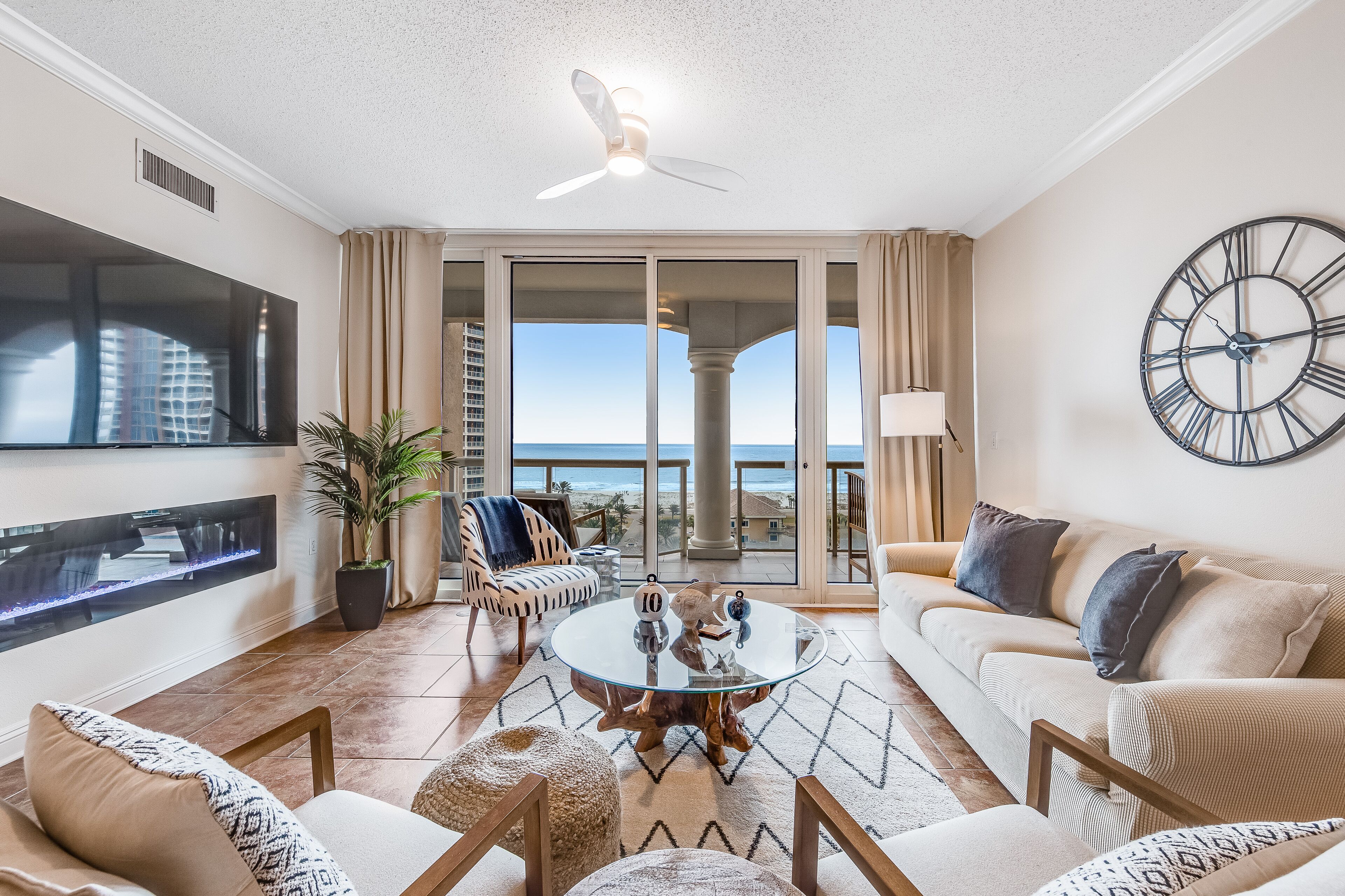 Direct ocean-view condo on 9th floor with AC, furnished balcony, pools & hot tub
