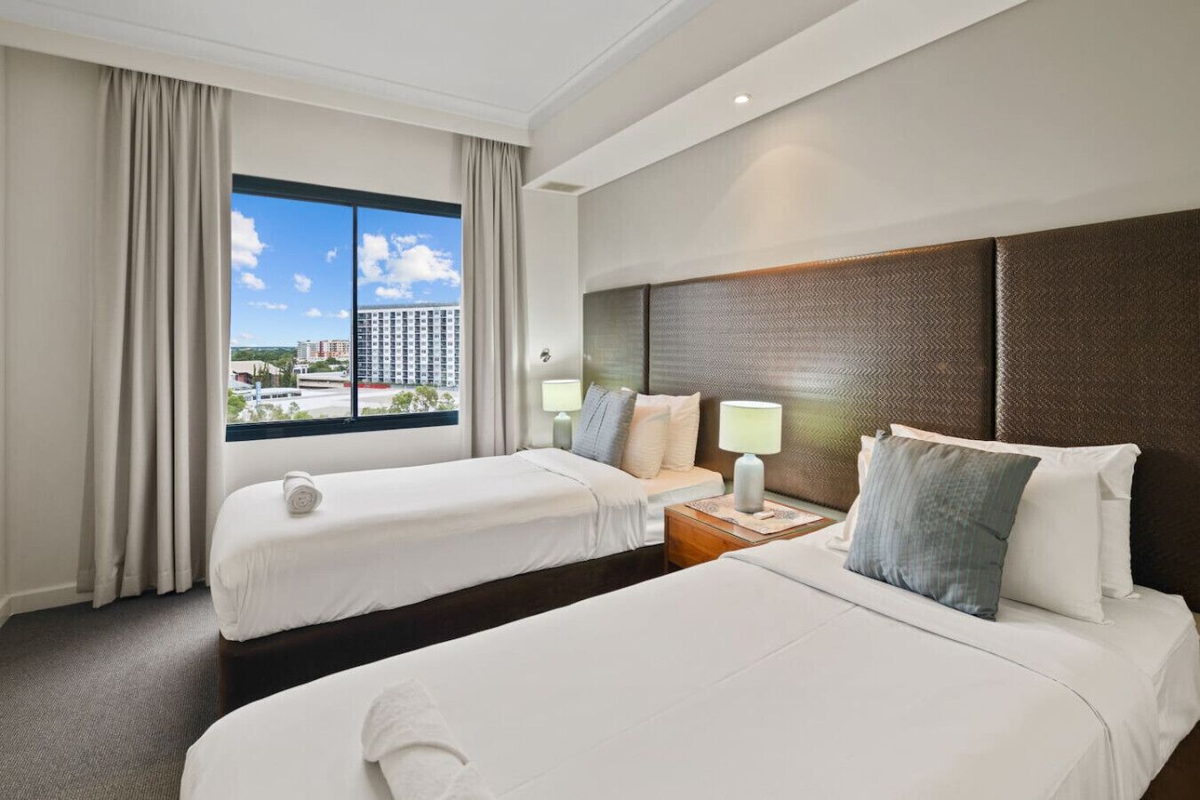 3 bedrooms, desk, iron/ironing board, cots/infant beds