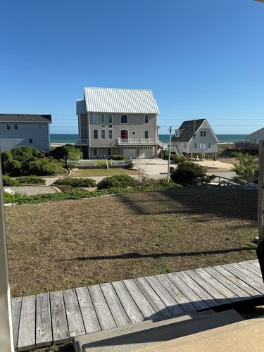 Cozy Beach Getaway With a View!! Refreshed for 2025!!