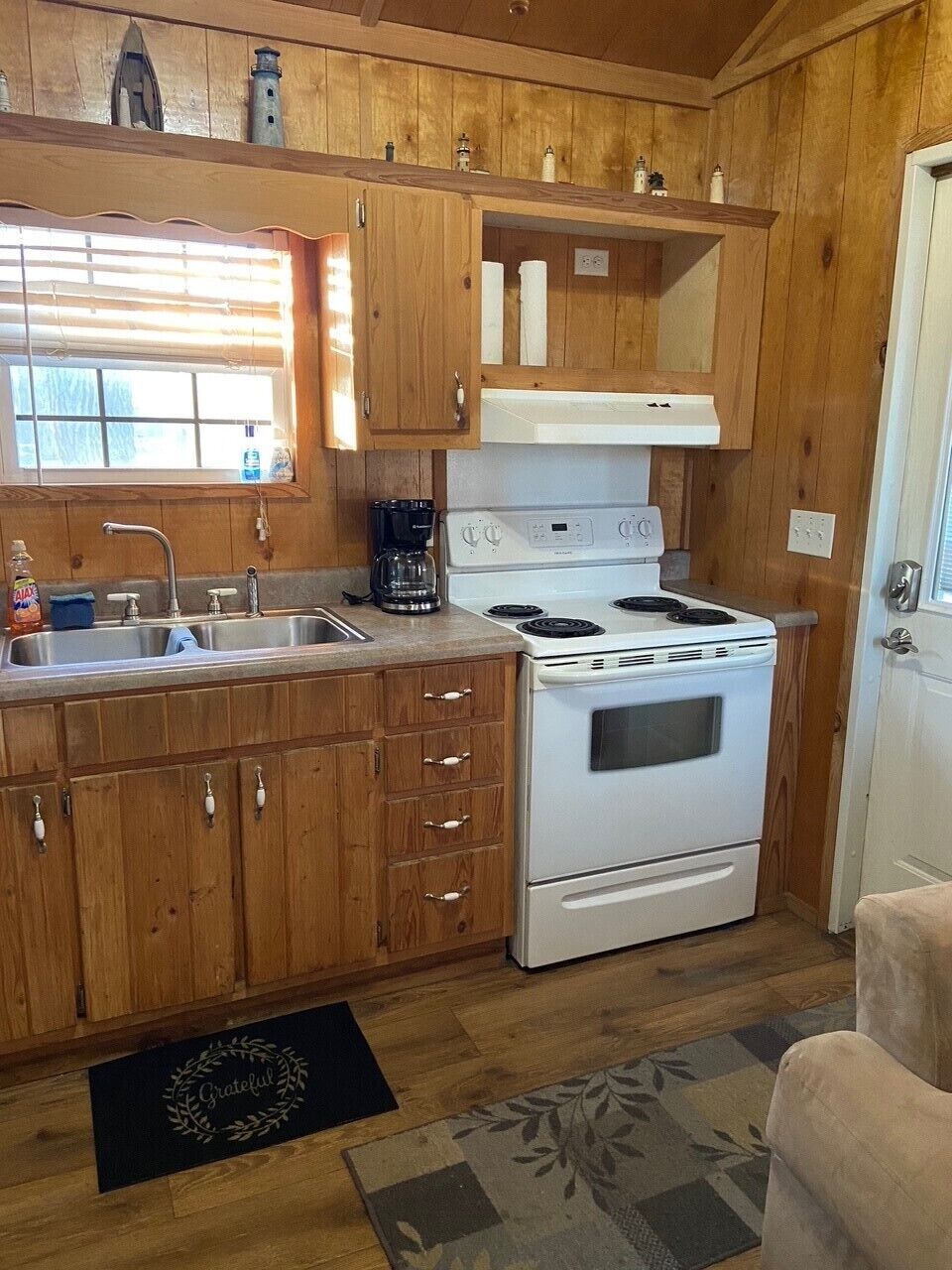 Cottage/ Park Model - Private Beach / fire pit 