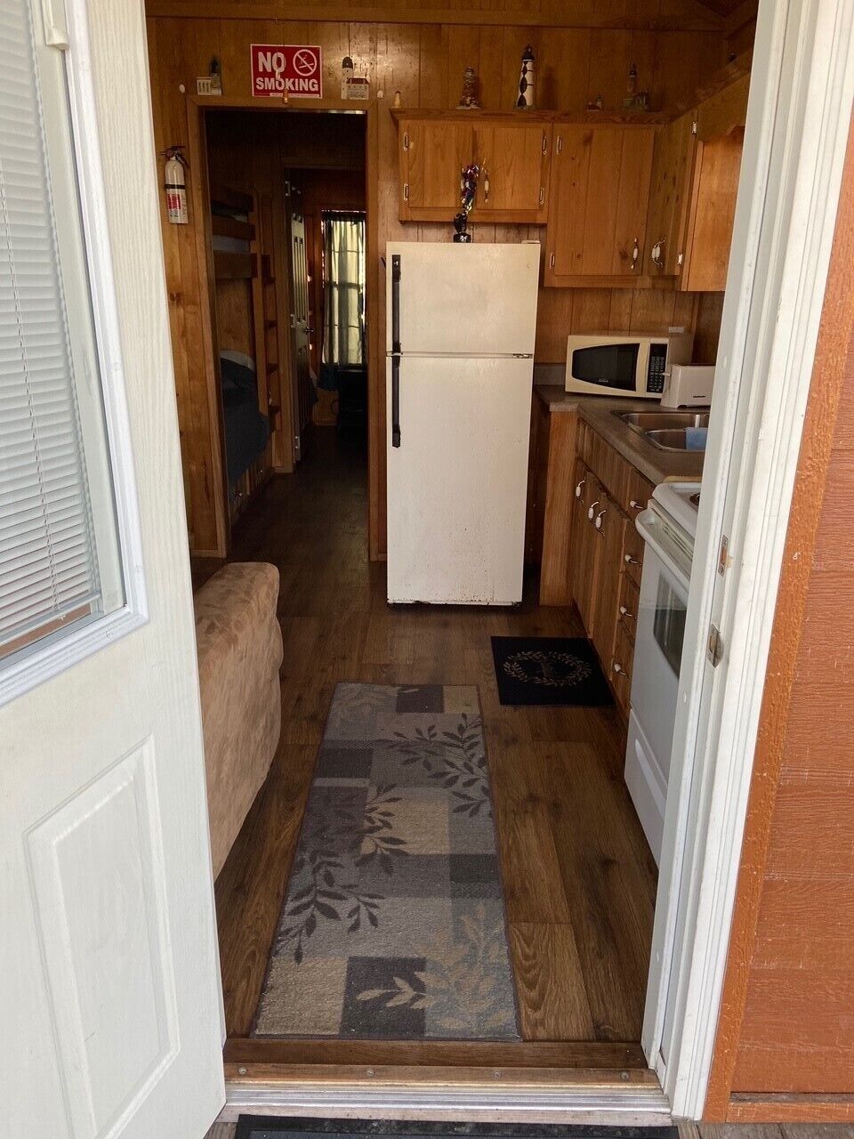 Cottage/ Park Model - Private Beach / fire pit 