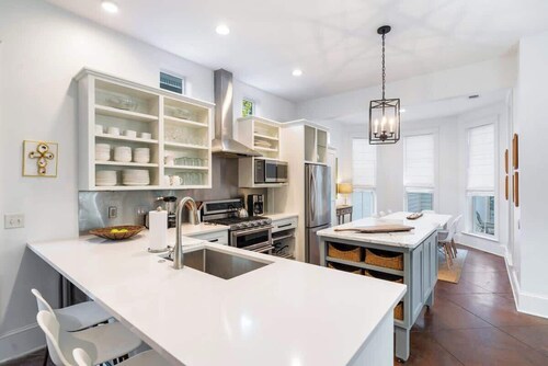 Pure Joy - Stunning Three Story Home with Carriage