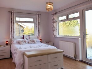 3 bedrooms, free WiFi, bed sheets - 3 bedroom accommodation in Ryde (Ryde)