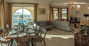 Dining - Komissa Villa (Argaka)