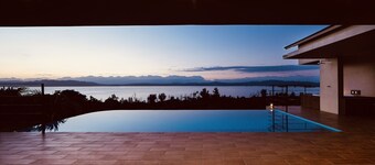 relax kouri villa Rekrrr