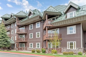 Exterior - Hilton Vacation Club /One Bed Room /South Lake Tahoe /Oo Lake /5 min to Heavenly (South Lake Tahoe)