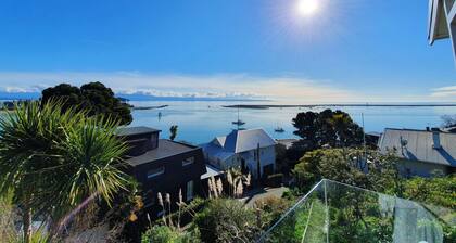 Kimberley Three - Nelson Waterfront Apartment - Free Cancellation Available Here