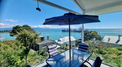 Kimberley Three - Nelson Waterfront Apartment - Free Cancellation Available Here