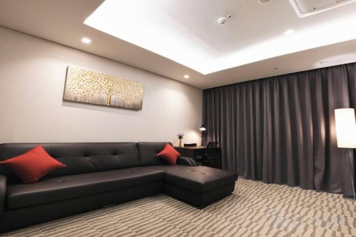 Premier Suite