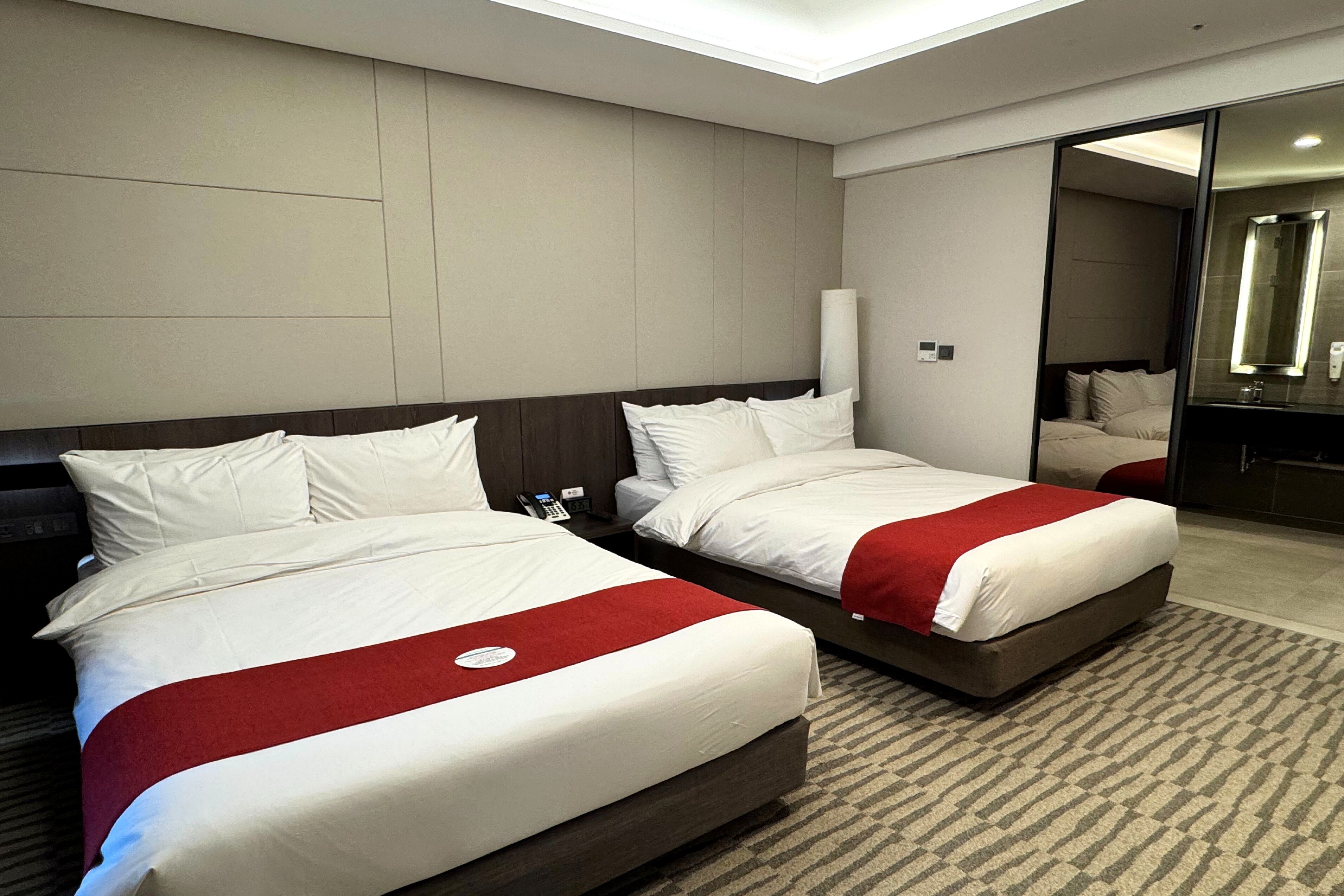 1 bedroom, desk, laptop workspace, blackout curtains