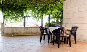 Apartment (One-Bedroom Apartment) | Balcony