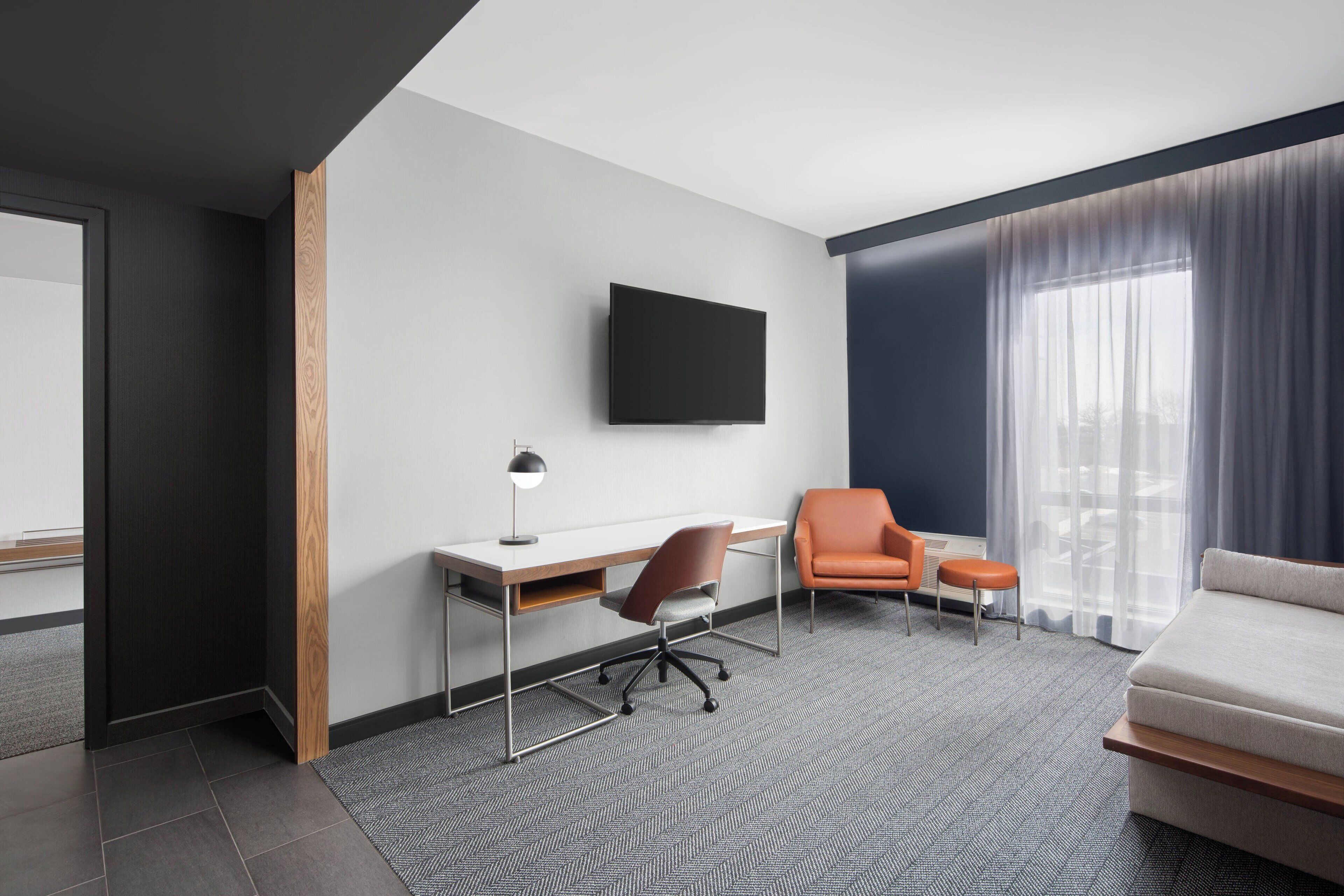 43-inch smart tv with cable channels, tv, netflix