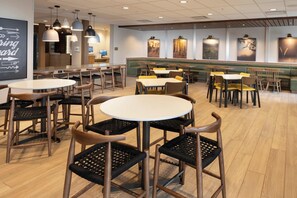 Petit déjeuner continental compris tous les jours