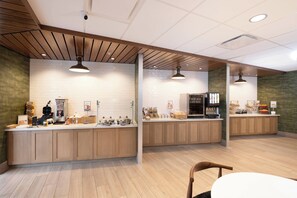 Petit déjeuner continental compris tous les jours