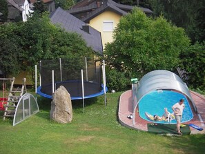 Tempat bermain anak - outdoor