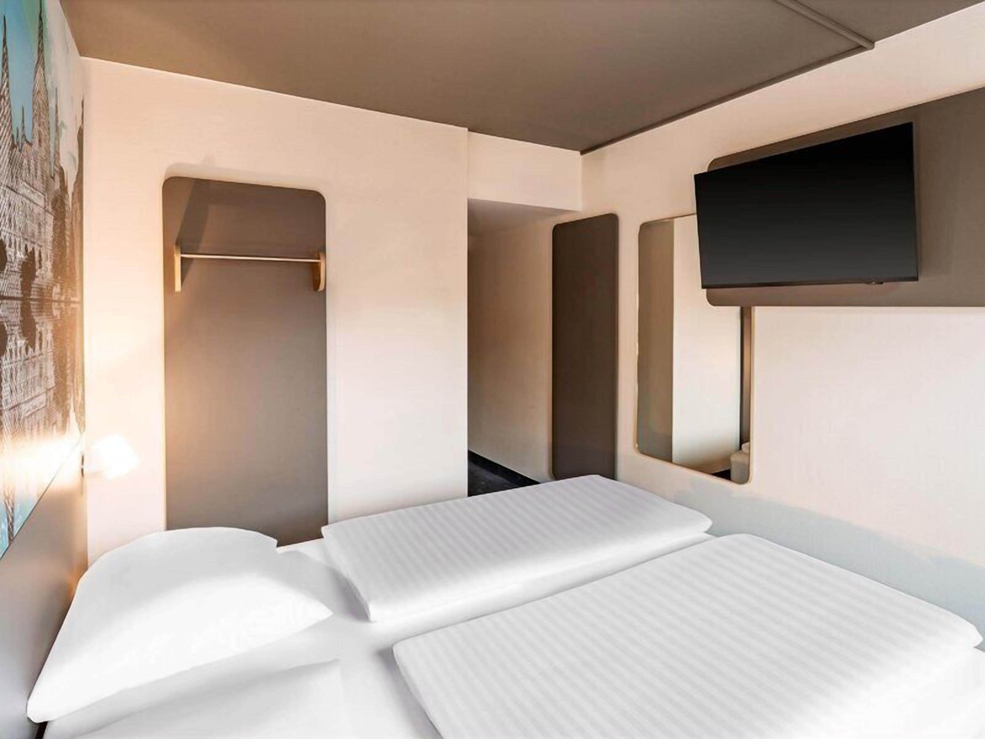 Doppelzimmer | Hochwertige Bettwaren, Schreibtisch, schallisolierte Zimmer