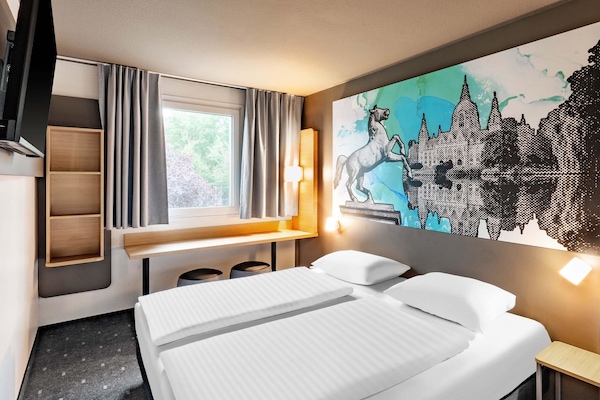 Doppelzimmer | Hochwertige Bettwaren, Schreibtisch, schallisolierte Zimmer