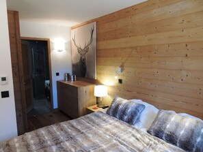 2 bedrooms, free WiFi - 3 Rooms + Cabin in Les Gets, Close to Center, Parking, 3* (Les Gets)