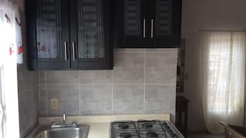 Bungalow, 1 Bedroom, Smoking, Patio | Interior