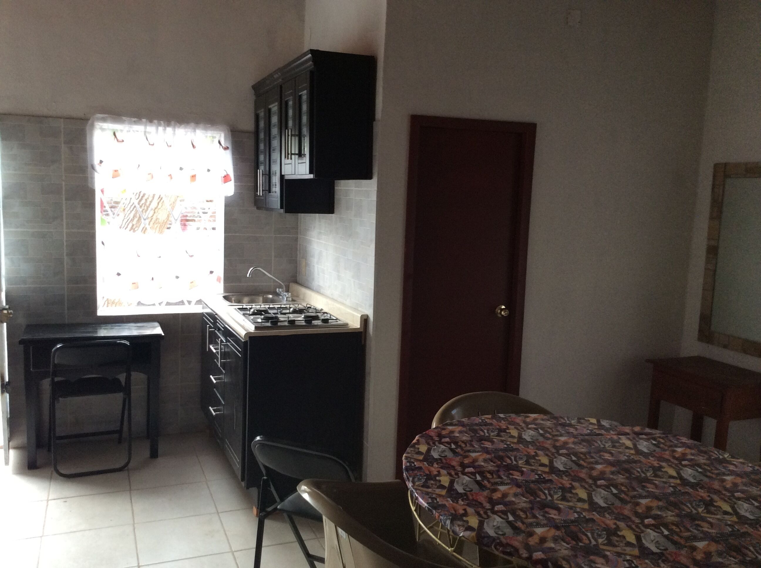Bungalow, 1 habitación, para fumadores, patio | Interior
