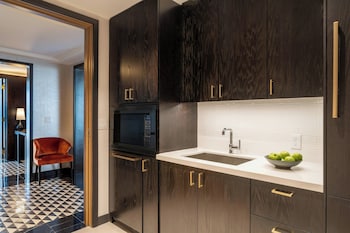 Presidential Suite, 1 King Bed with Sofa bed, Balcony, Harbor View | Private kitchen | Mini-fridge, coffee/tea maker at JW Marriott Tampa Water Street