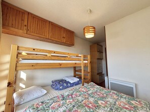 1 bedroom - Family 3-room apartment in Notre-Dame-de-Bellecombe - 8 people (Notre-Dame-de-Bellecombe)