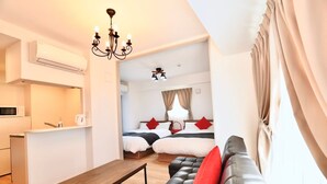 เบสิกอพาร์ทเมนท์ | โต๊ะทำงาน, ผ้าม่านกันแสง, Wi-Fi ฟรี, ผ้าปูที่นอน