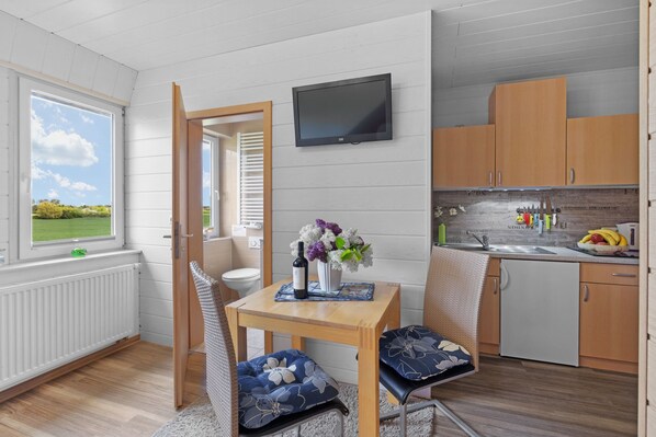 Unclassified image, 1 of 15, button