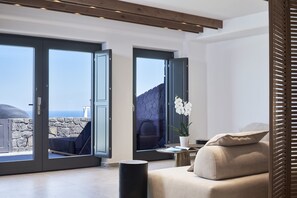 Deluxe Suite with Garden View