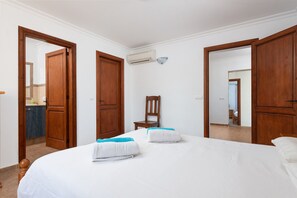 3 slaapkamers, een kluis op de kamer, een strijkplank/strijkijzer
