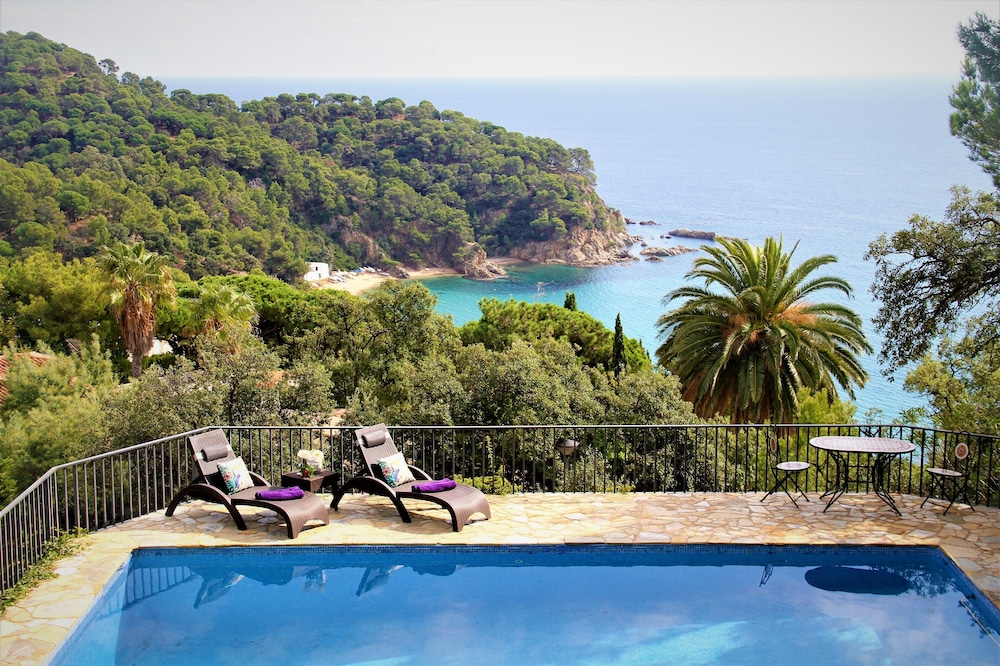 LUXHOUSES-Villa Can Toni