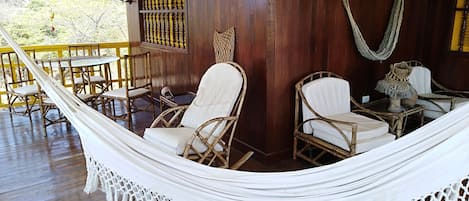 Ferienhaus, 2 Schlafzimmer, Raucher, eigener Pool | Balkon